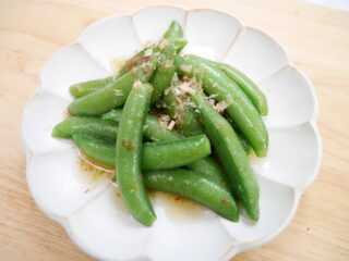 スナップえんどうのおかか和え